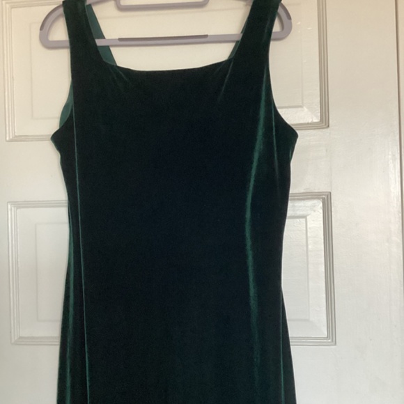 Vintage NWT Velveteen  maxi hunter green sleeveless size 12 or 14 wrinkle free - Picture 2 of 13